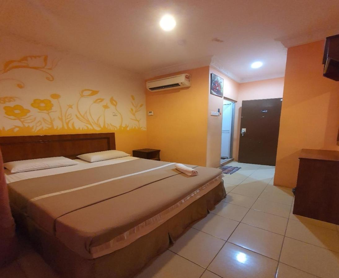 Highway Budget Hotel Іпох Екстер'єр фото