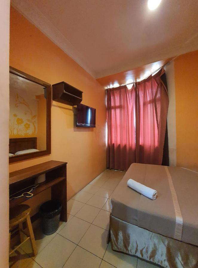 Highway Budget Hotel Іпох Екстер'єр фото