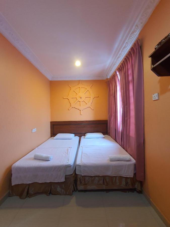 Highway Budget Hotel Іпох Екстер'єр фото
