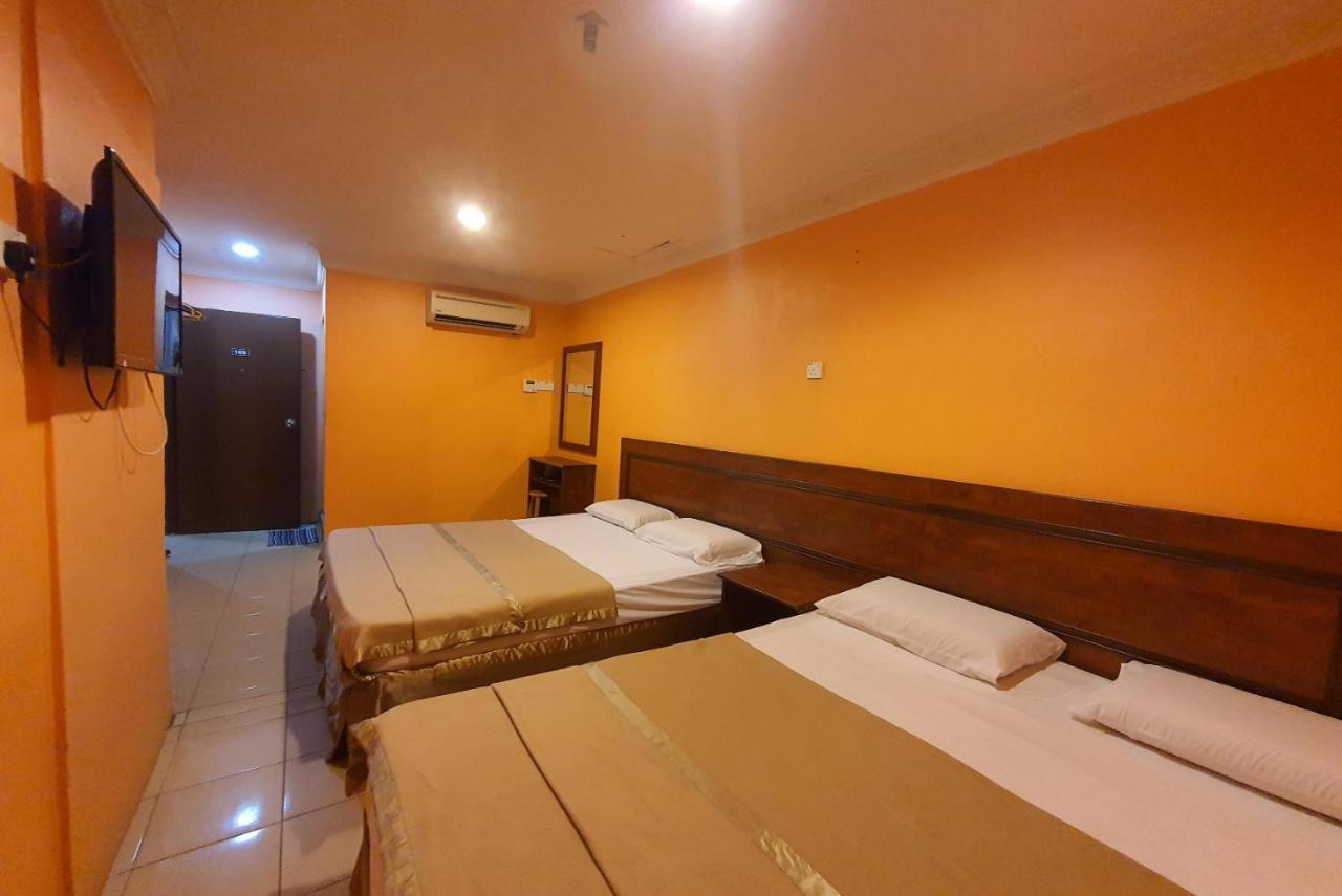 Highway Budget Hotel Іпох Екстер'єр фото