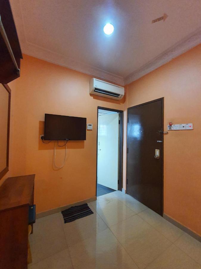 Highway Budget Hotel Іпох Екстер'єр фото